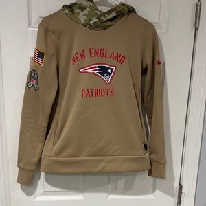 New England Patriots limited edition Salute To Service Hoodie